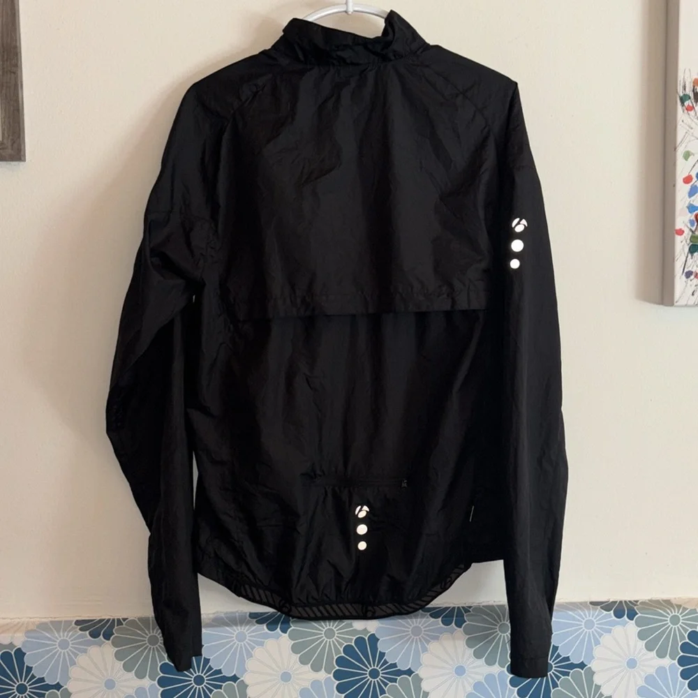 Bontrager Running Lightweight Packable Wind Jacket, Size M - Picture 2 of 16